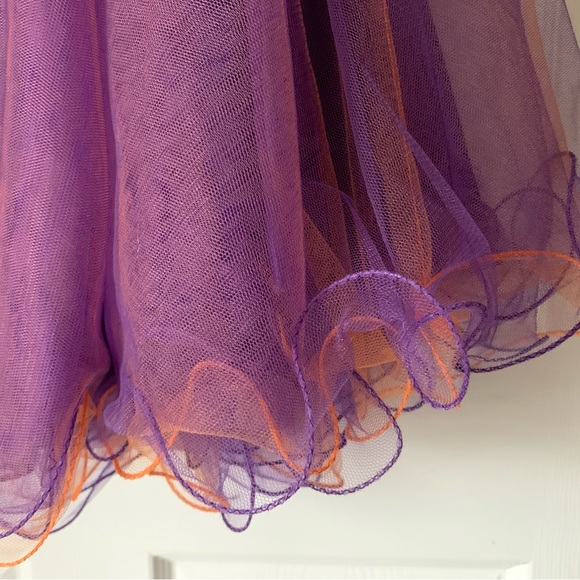 Ladies Formal Dress - Picture 4 of 5